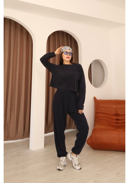 Lacivert Havlu Kumaş Paça Bel ve Manşet Lastik Detaylı Uzun Kollu Crop Eşofman Takımı indirimleri