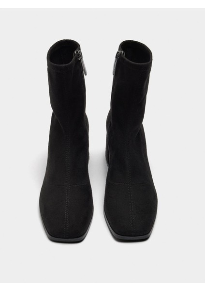 Süet Görünümlü Bot