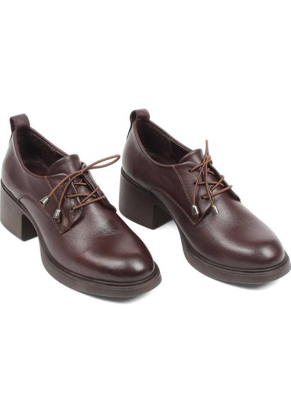 Kadın Kahverengi Kalın Topuklu Deri Klasik Ayakkabı