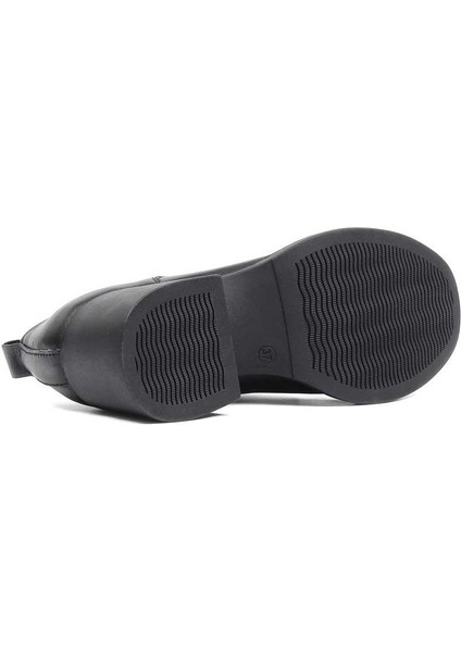 Kadın Siyah Kalın Topuklu Deri Klasik Ayakkabı indirimleri