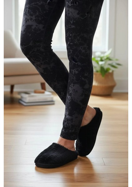 Kışlık Yumuşak Hafif Sessiz Taban Peluş Ev Terlik