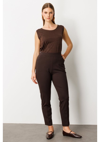 Dantel Süslemeli Dar Paça Pantolon Kahve 01087