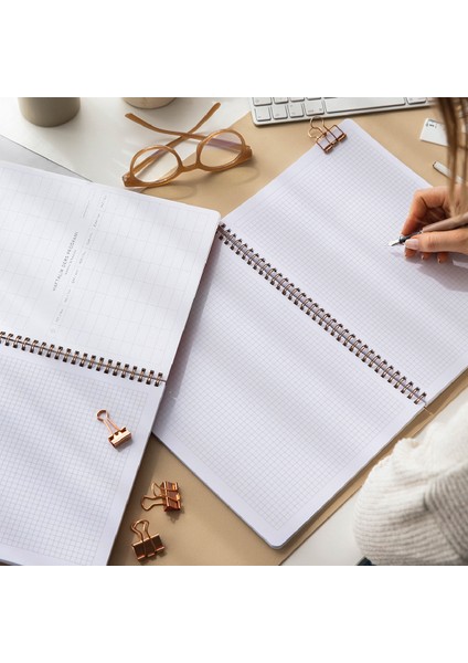 A4 Spiralli Karton Kapak 2’li Set Kareli Okul Defteri 80 Yaprak, Ders Programlı Siyah modelleri
