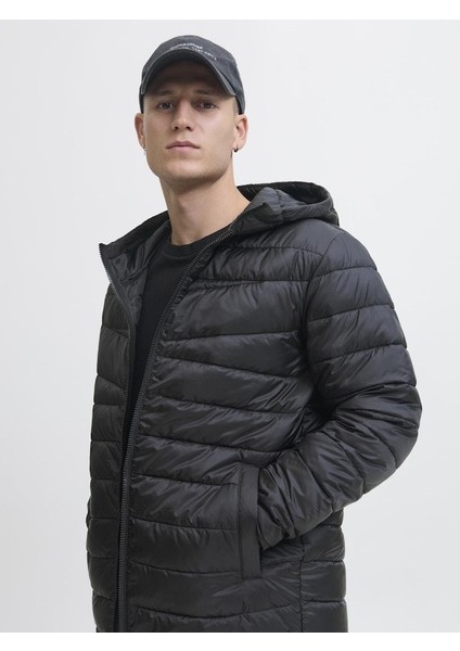 Jack & Jones Jjwest Light Puffer Hood Erkek Mont – Hafif Şişme Kapüşonlu Suya Dayanıklı Kışlık Ceket indirimleri