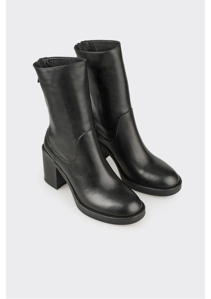 Siyah Deri Kadın Günlük Bot fiyatları