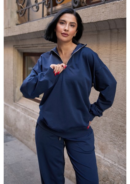 Kadın Yarım Fermuarlı Sweatshırt ve Paçası Lastikli Eşofman Takımı