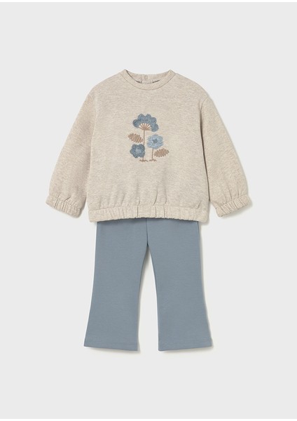 1-4 Yaş Kız Bebek Ikili Takım – Çiçek Detaylı Bej Şardonlu Sweat ve Mavi Bol Paça Tayt