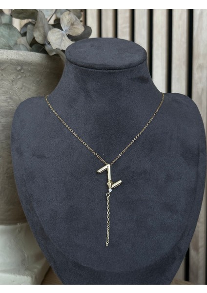 Z Harfli Çelik Kolye