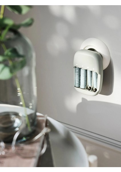 Ladda Şarj Edilebilir Pil Yeşil Beyaz Hr6 Aa 1.2V 4 Adet Pil Kapasitesi 1900 Mah