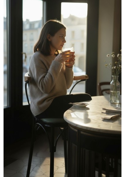 169/65 Özel Üretim Bar Taburesi / Sandalyesi – 65 cm Yükseklik Yeşil Deri, Ahşap Sırt, Metal Ayak modelleri