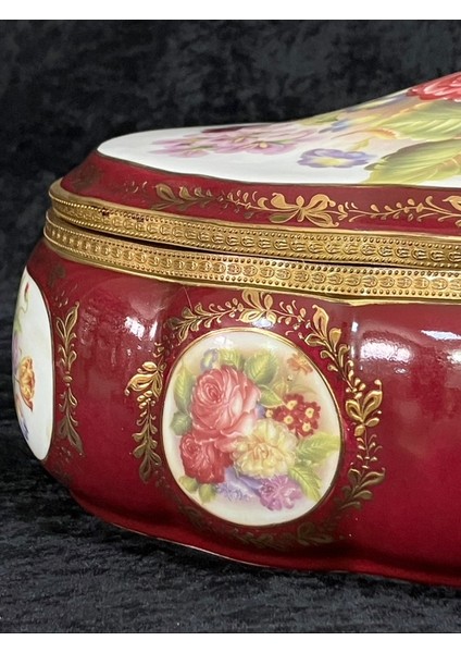 SEVRES Antika Porselen Sandık fırsatları