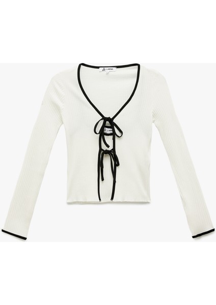 Slim Fit Uzun Kollu Bağlamalı Yaka Fiyonklu Tişört
