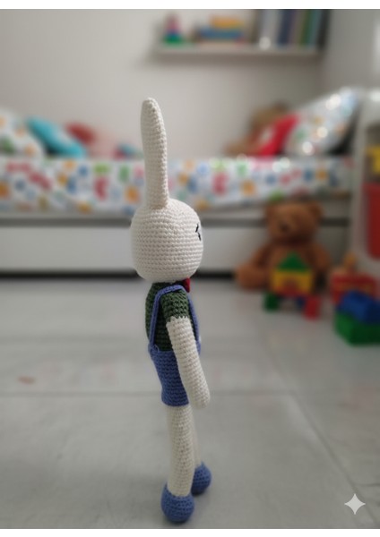 35 cm Boyutunda El Yapımı Amigurumi Tavşan: Beyaz ve Mavi Kombinli, Şık Kırmızı Papyonlu Örgü Oyun Arkadaşı! Yumuşak %100 Pamuk İplikten Üretildi, Güvenli ve Ce Sertifikalı Bebek Oyuncak Hediye fiyatları