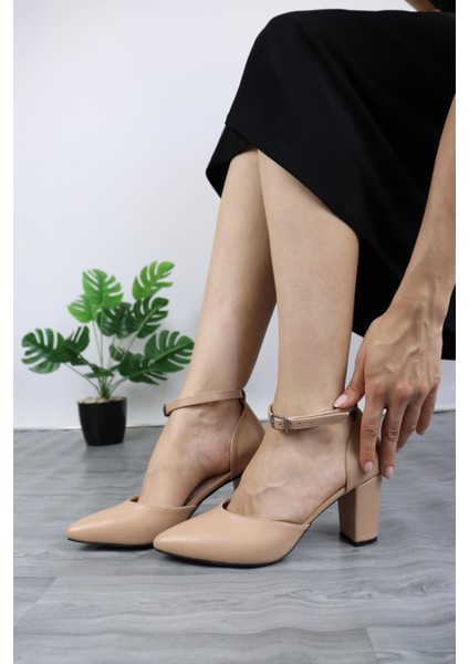 Kadın Kalın Topuklu Nude Ayakkabı