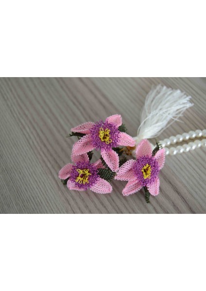 🌸 El Yapımı Iğne Oyası Çiçekli Inci Tesbih