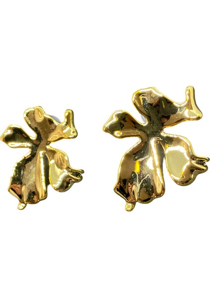 Hafif Çelik Gold Renk Dalgalı Çiçek Model Modern Hafifliği Sizi Şaşırtacak Çelik Küpe KP2598