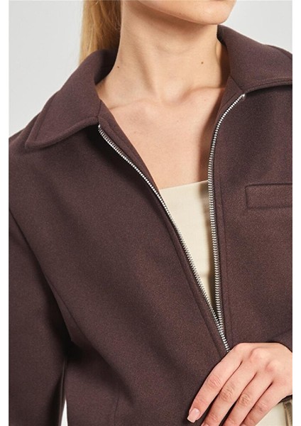 Kadın Kaşe Crop Ceket fırsatları