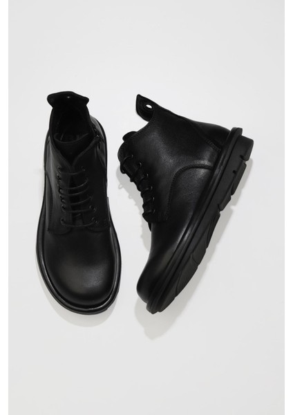 Siyah Deri Kadın Düz Bot 01WV7504 01WV7504