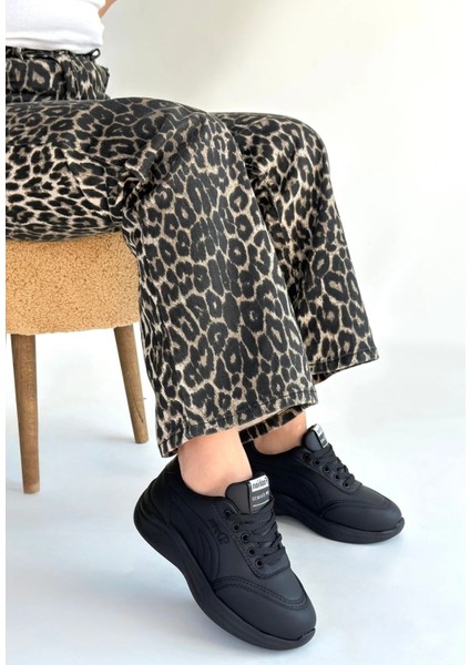 Yejja Siyah Cilt Bağcıklı Spor Ayakkabı fiyatları