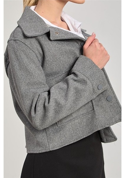 Kadın Kaşe Crop Ceket indirimleri