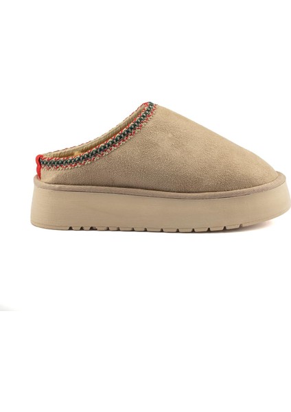 Perth Asimetrik Ağızlı Kadın Nakış Detaylı Kürk Slipper