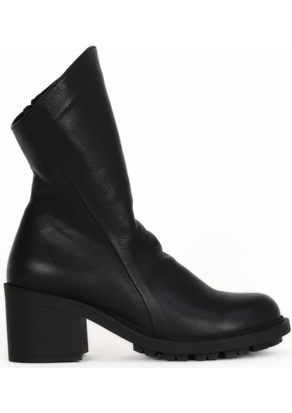 Siyah Deri Kadın Topuklu Bot 01WZ7905 01WZ7905
