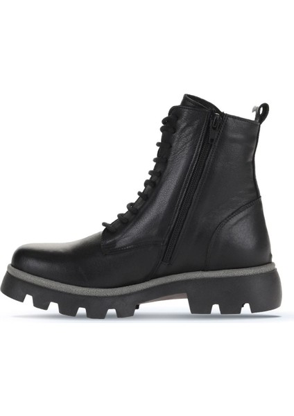 Siyah Deri Kadın Düz Bot 01WZ6503 01WZ6503 modelleri