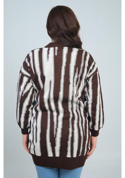 Kadın Önü Düğme Detaylı Simli Boyuna Çizgili Büyük Beden Triko Tunik Kazak fırsatları