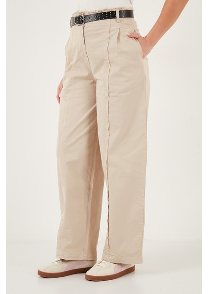 Pamuklu Relaxed Fit Geniş Paça Dikiş Detaylı Kemerli Pantolon Bayan Pantolon 68351208