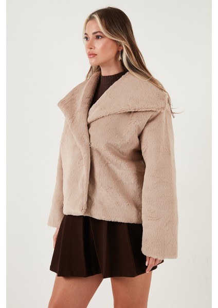Oversize Geniş Yaka Çıtçıt Düğmeli Astarlı Peluş Mont Bayan Mont 6839623 indirimleri