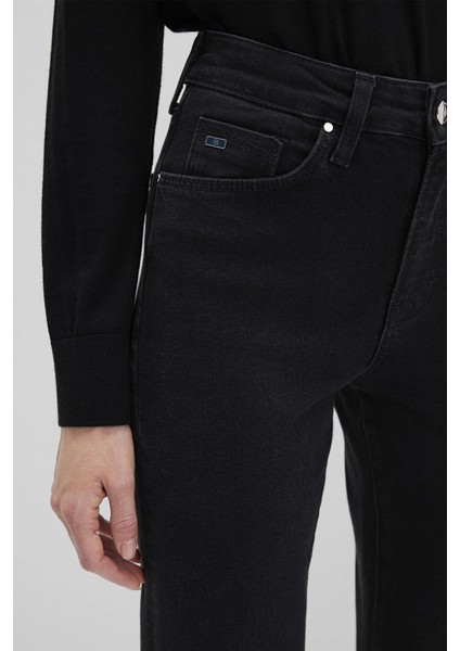 Cindy Pamuklu Mom Fit Yüksel Bel Dar Paça Jeans Bayan Kot Pantolon 100277