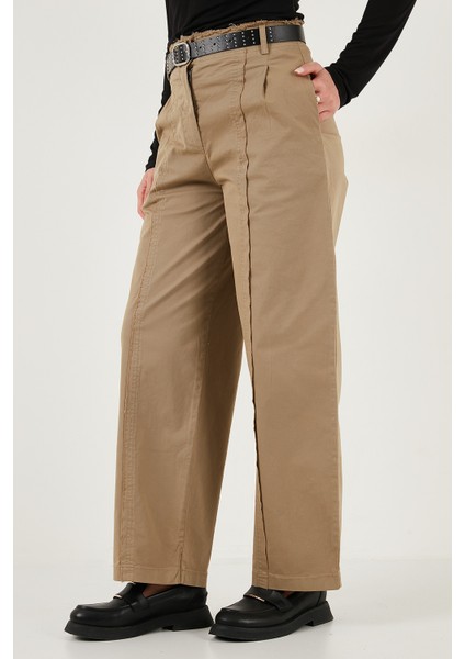Pamuklu Relaxed Fit Geniş Paça Dikiş Detaylı Kemerli Pantolon Bayan Pantolon 68351208