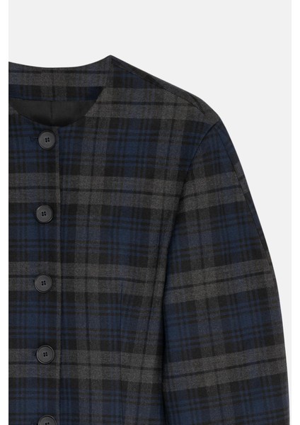 Kadın Lacivert Ekoseli Bisiklet Yaka Crop Blazer