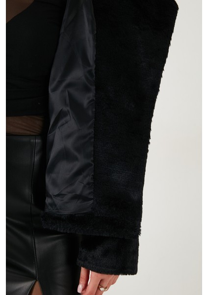 Oversize Geniş Yaka Çıtçıt Düğmeli Astarlı Peluş Mont Bayan Mont 6839623