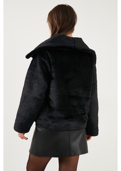 Oversize Geniş Yaka Çıtçıt Düğmeli Astarlı Peluş Mont Bayan Mont 6839623