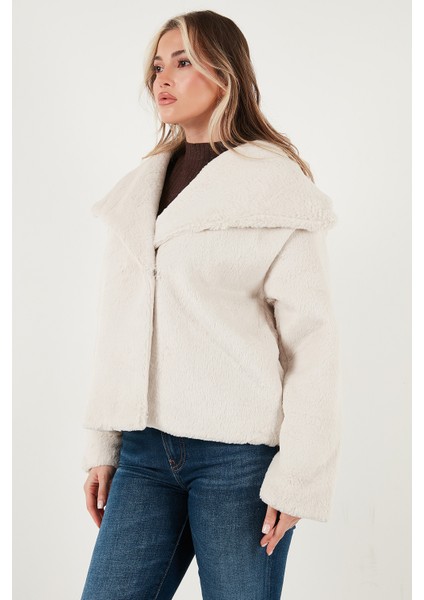 Oversize Geniş Yaka Çıtçıt Düğmeli Astarlı Peluş Mont Bayan Mont 6839623 indirimleri