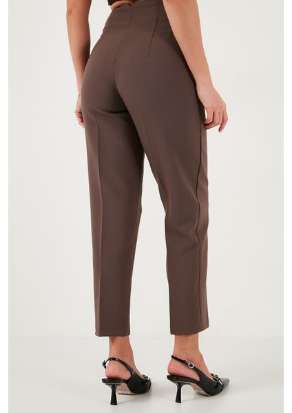Regular Fit Yüksel Bel Düz Paça Havuç Pantolon Bayan Pantolon 68350109