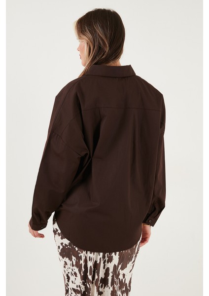 Pamuklu Oversize Önü Kısa Arkası Uzun Klasik Yaka Gömlek Bayan Gömlek 6834985