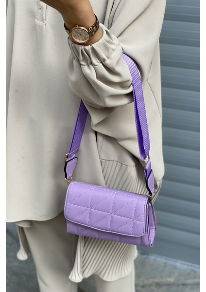 Kadın Siyah Çapraz Kapitone Çanta Capitone fiyatları