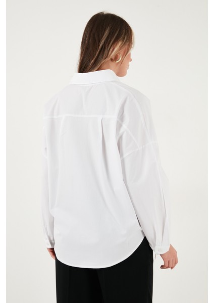 Pamuklu Oversize Önü Kısa Arkası Uzun Klasik Yaka Gömlek Bayan Gömlek 6834985