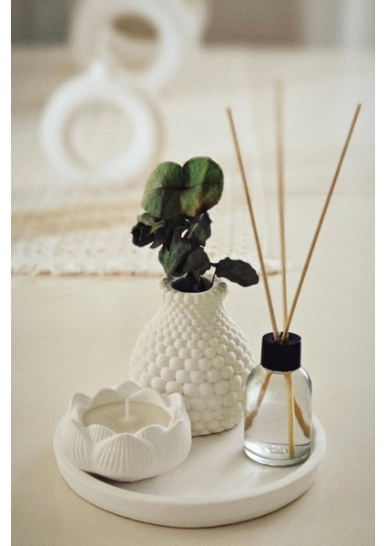 Hediyelik Tepside Bubble Vazo Bebek Pudrası Kokulu Lotus Mum ve Oda Kokusu fırsatları