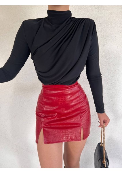 Kadın Yarım Boğaz Büzgülü Sandy Kumaş Bluz