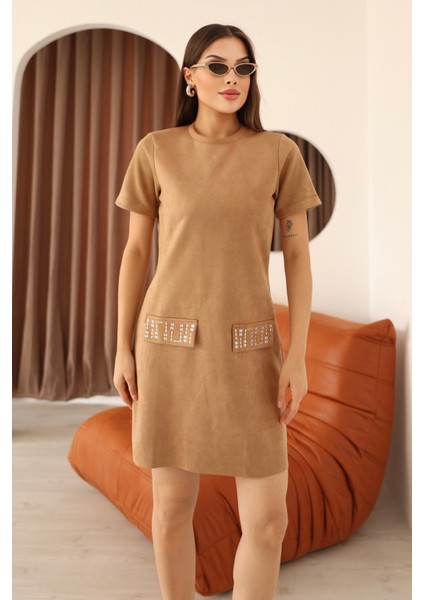 Vizon Süet Bisiklet Yaka Cepleri Taş Işlemeli Diz Üstü Kadın Elbise