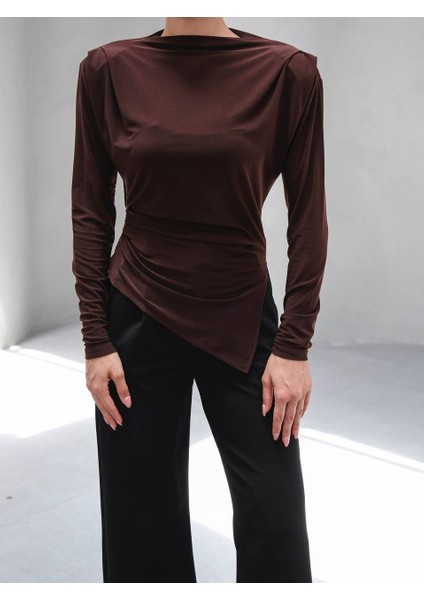 Asımetrık Kesım Vatkalı Bluz fiyatları