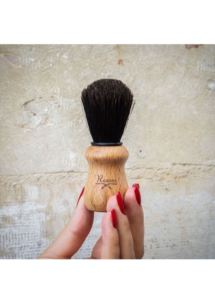 Kayın Ağacından Saplı Tıraş Fırçası, Keyifli ve Doğal Islak Tıraş Deneyimi