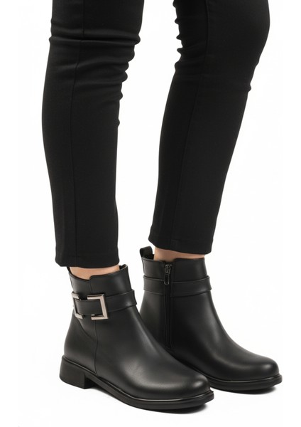 Siyah Fermuarlı Içi Polarlı Kadın Topuklu Bot