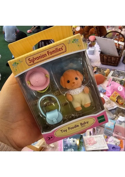 Sylvanian Families Toy Poodle Baby Figür Şapka ve Çanta Seti Koleksiyon Oyuncak