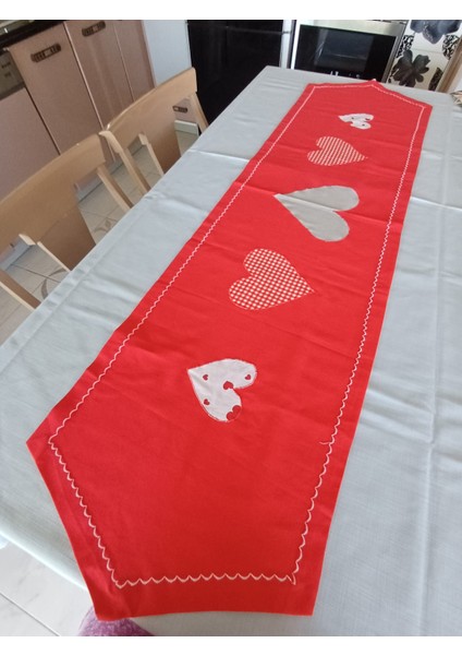 Su Geçirmez Leke Tutmaz Kalp Aplikeli Saçaklı Duck Keten Runner fiyatları