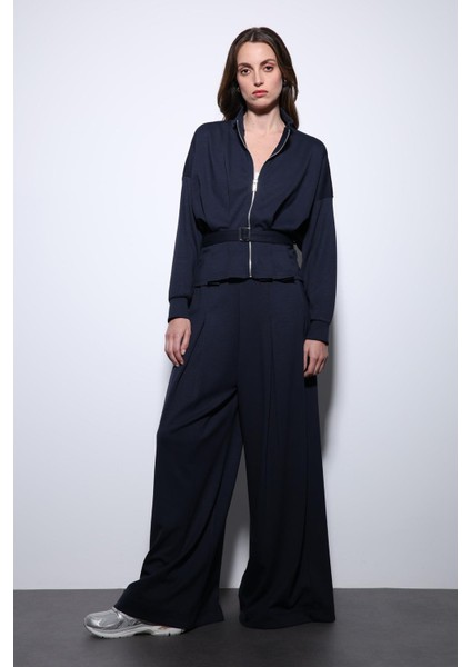 Lacivert Bel Kemerli Geniş Paça Pantolonlu Takım
