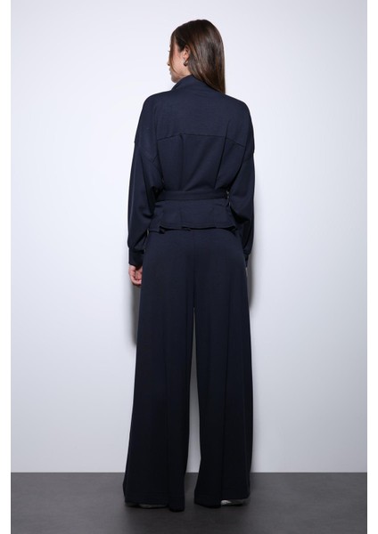 Lacivert Bel Kemerli Geniş Paça Pantolonlu Takım